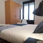 Apartamento Amplio y Central a pie de Playa la Concha