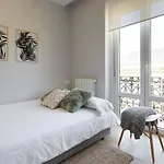 Cathedral Apartment - Luxury Apartment In City Center