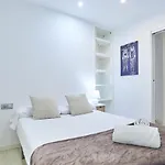 Arana Apartment By Basquehomes