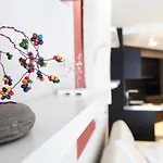 Arana Apartment By Basquehomes
