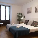 Apartamento Amplio y Central a pie de Playa la Concha
