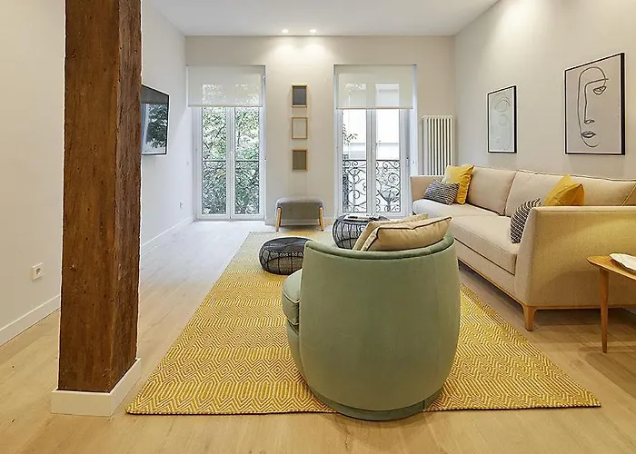 Marcial Suite Central, Modern And New.