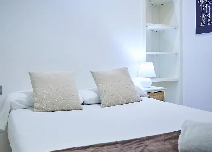 Arana Apartment By Basquehomes