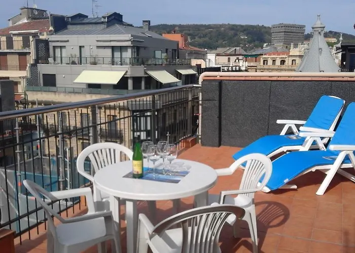 Larramendi Terrace Apartment