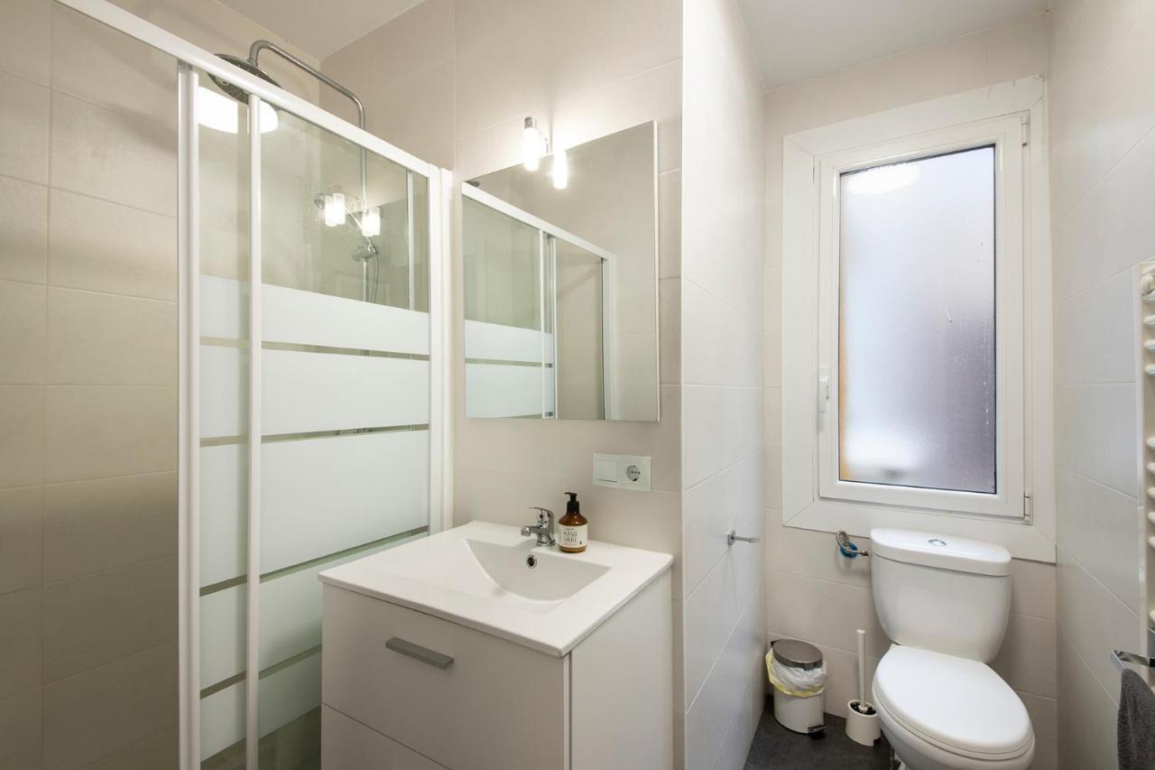 Apartment Beautiful With Terrace - Prime Location! *