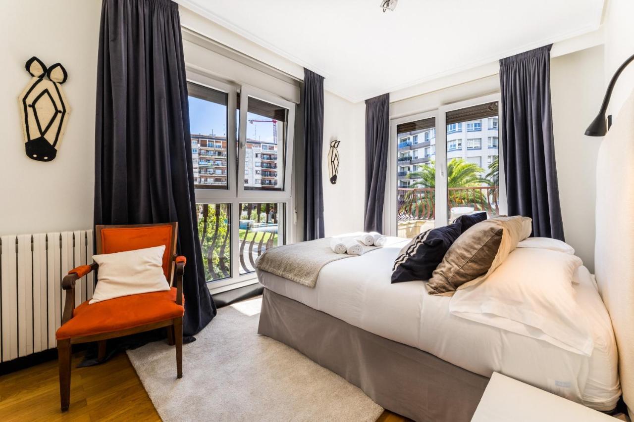 Apartment La Concha Beachview By Sweet