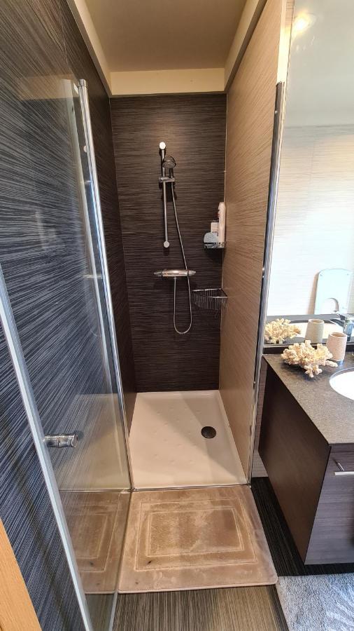 Apartamento Céntrico, Amplio Y Lujoso Con Preciosas Vistas *