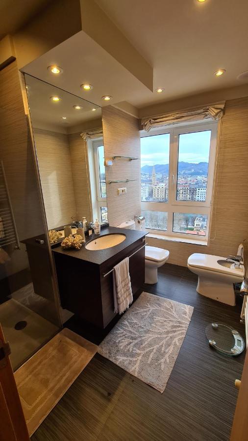 Céntrico, Amplio Y Lujoso Con Preciosas Vistas Apartamento *