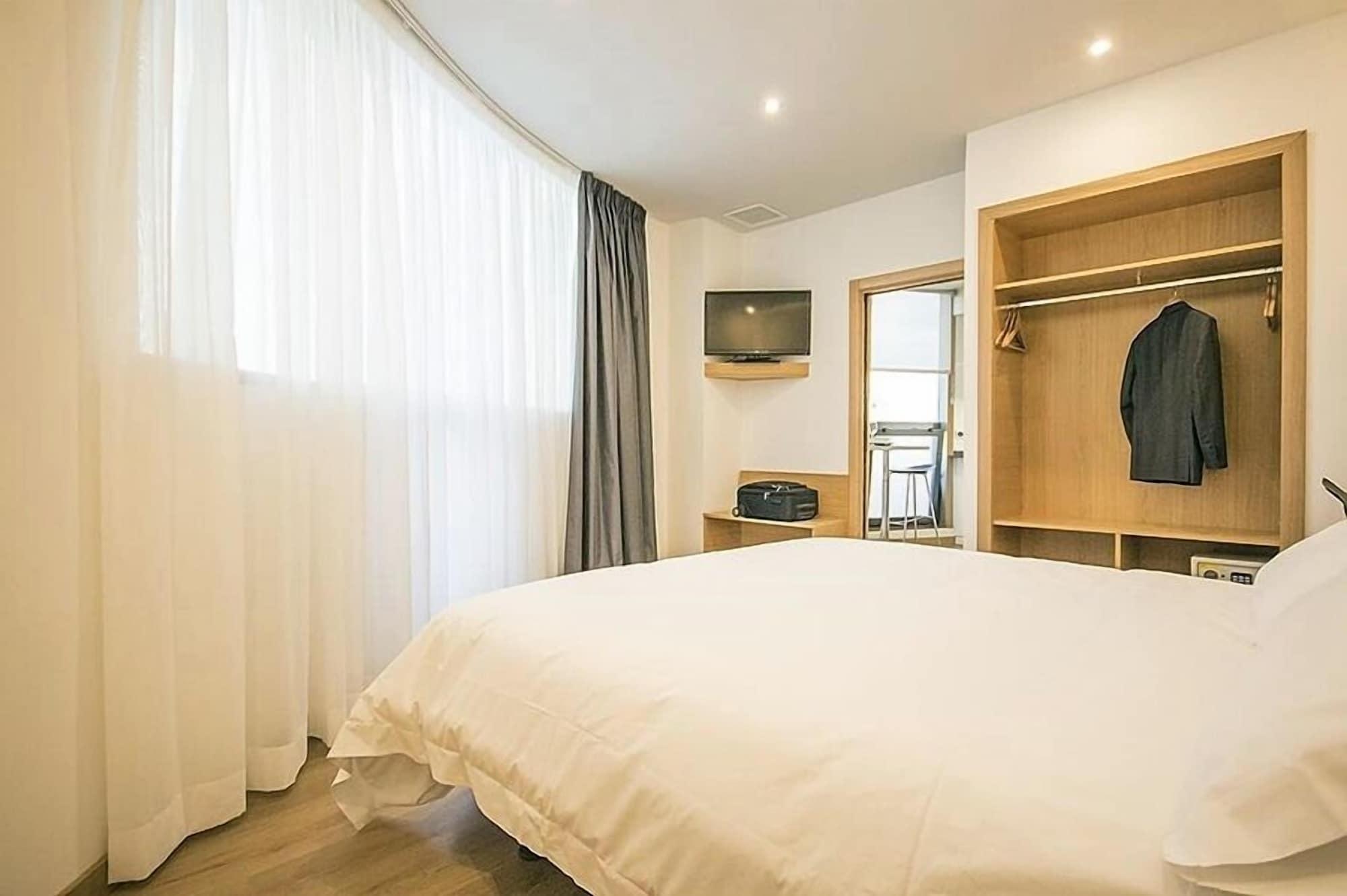 Palacio De Aiete 4*
