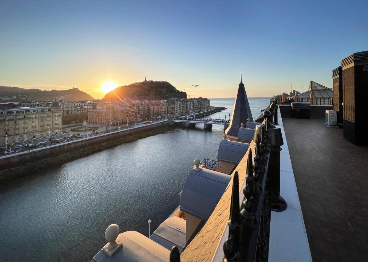 Deluxe Apt-views To Historic Maria Cristina *