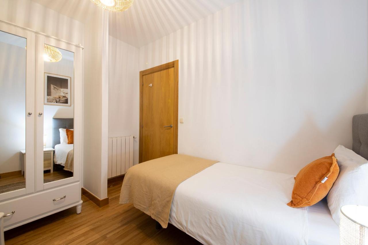 Legazpi, Amplio, Moderno Y Céntrico Appartement *