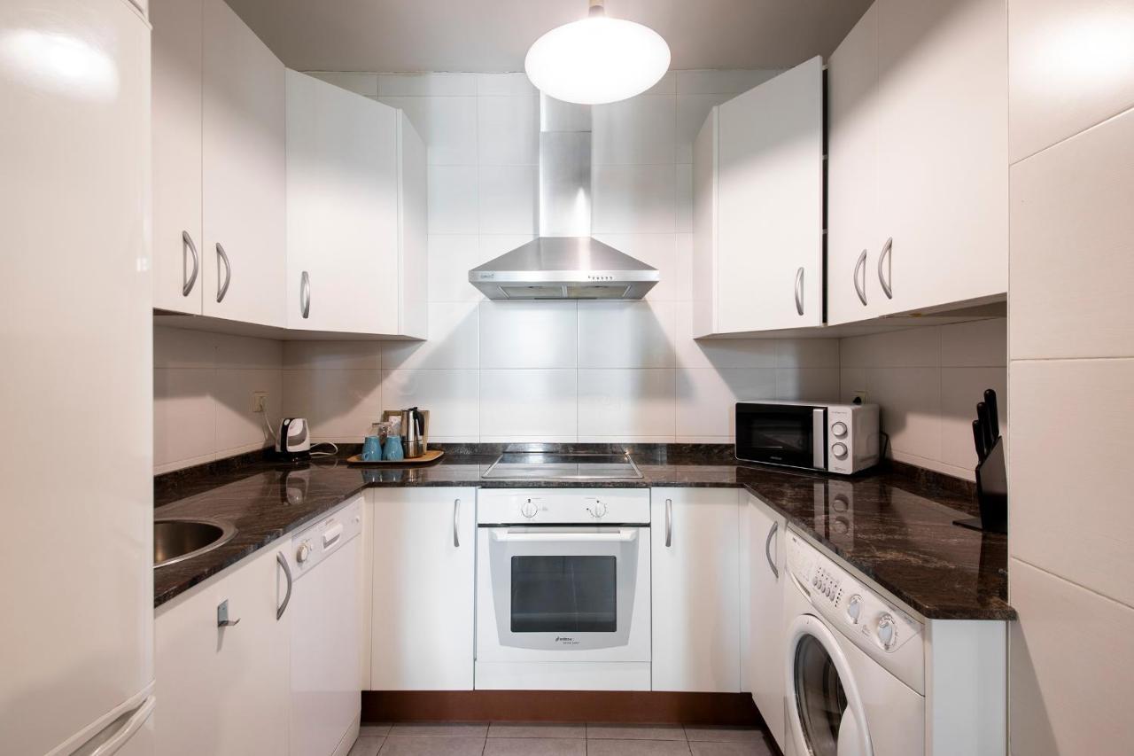 Legazpi, Amplio, Moderno Y Céntrico Appartement