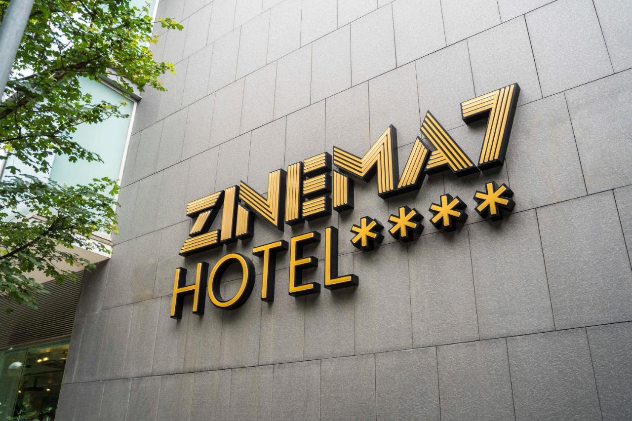 Zinema7 4* San Sebastian