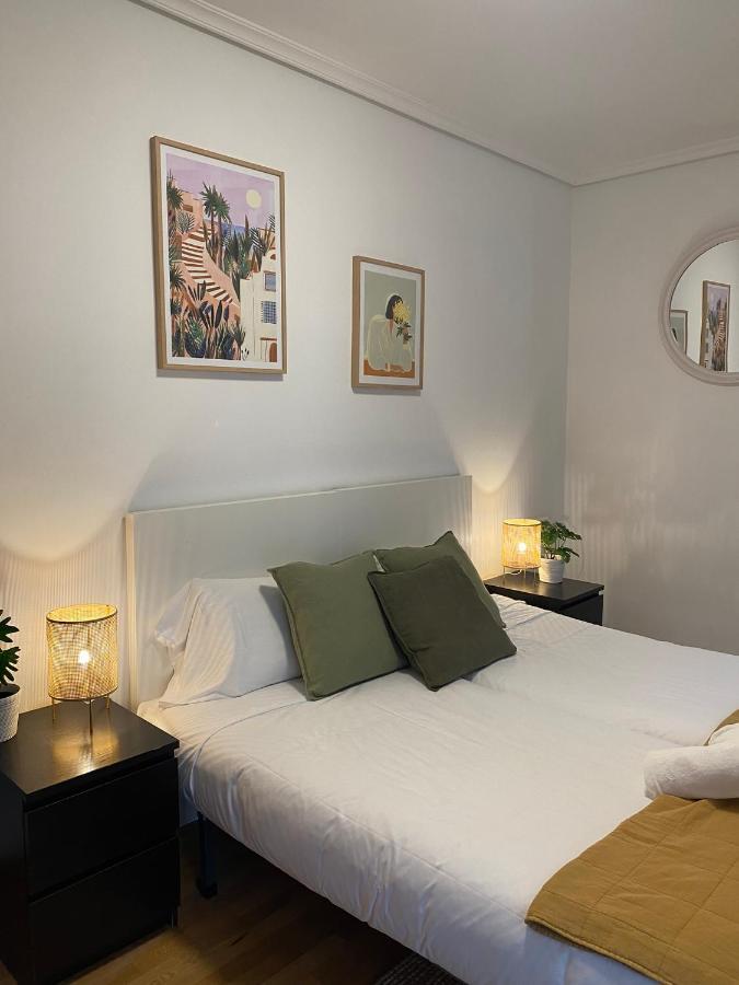 Apartamento Amplio Y A Pie De Playa La Concha *