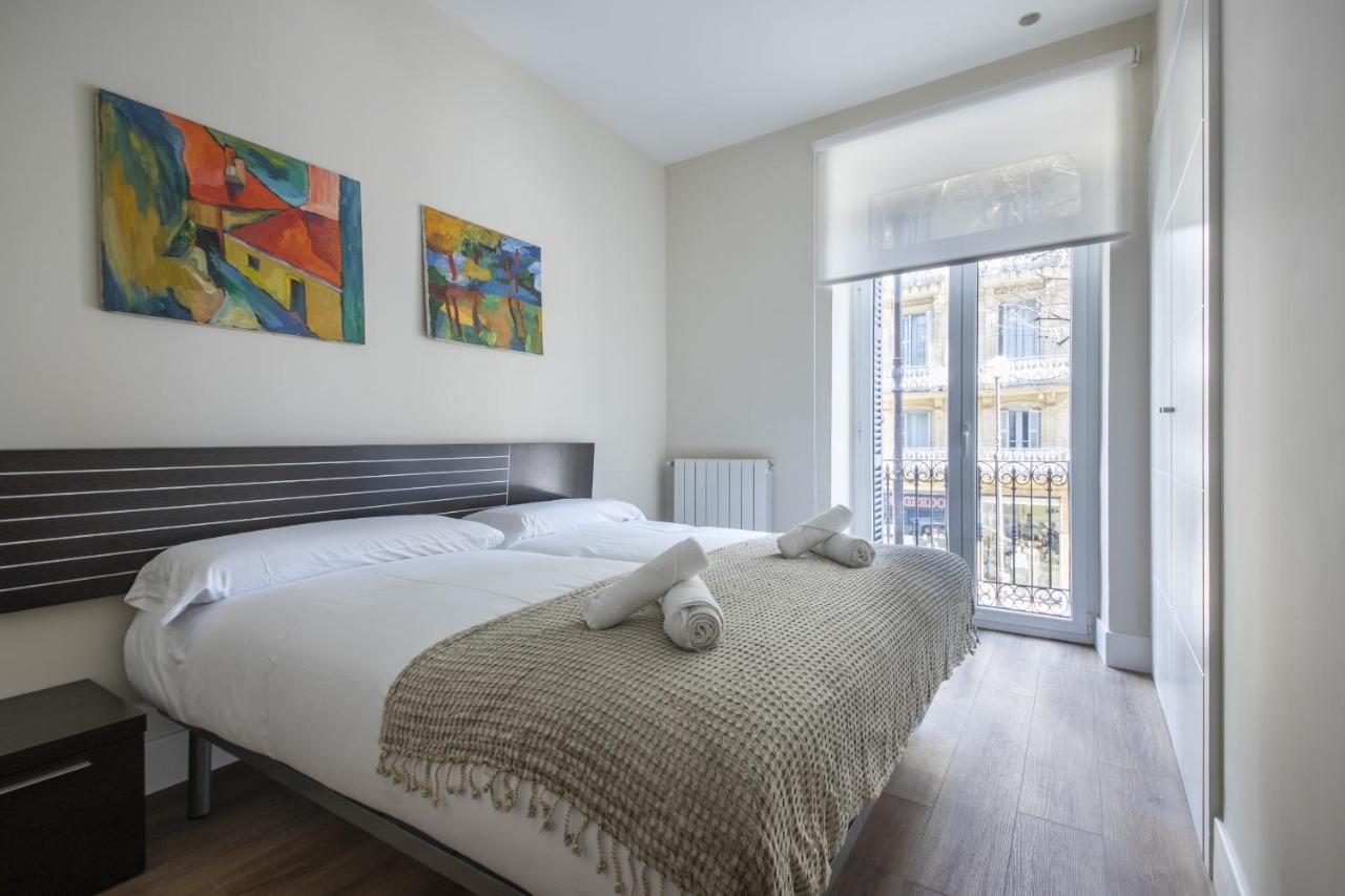 Apartment Urbieta Korner - Local Rentss *