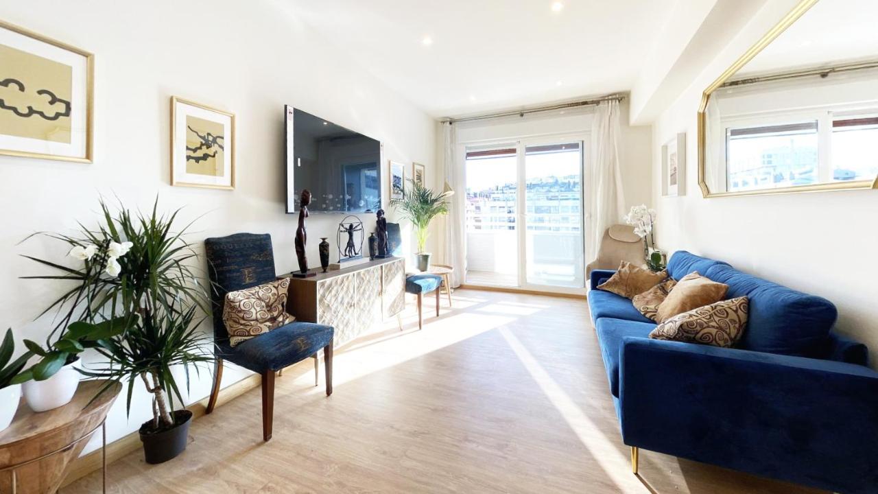 Apartment Paradise Luxurious Apartment, Free Parking, 3 Double Rooms, 4 Beds, Terrace, Jacuzzi, New *