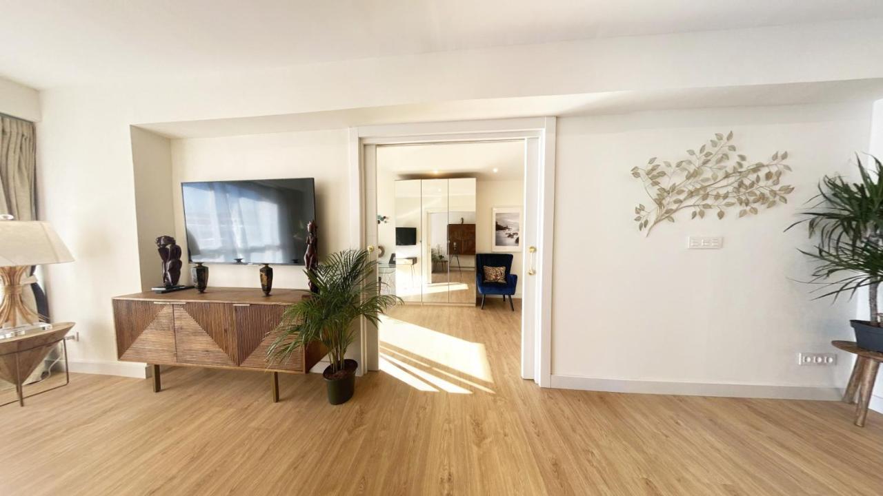 Bahia Luxurious Apartment, 3 Double Rooms, Free Parking, Terrace, Brand New * Saint-Sébastien