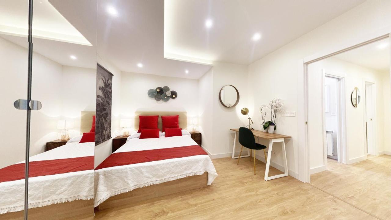 Bahia Luxurious Apartment, 3 Double Rooms, Free Parking, Terrace, Brand New Apartment *
