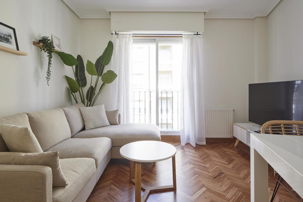 Always Easy I Cristina Enea Appartement