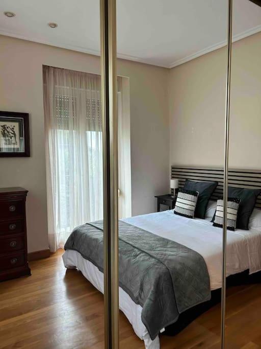 Apartment En Playa De Ondarreta *