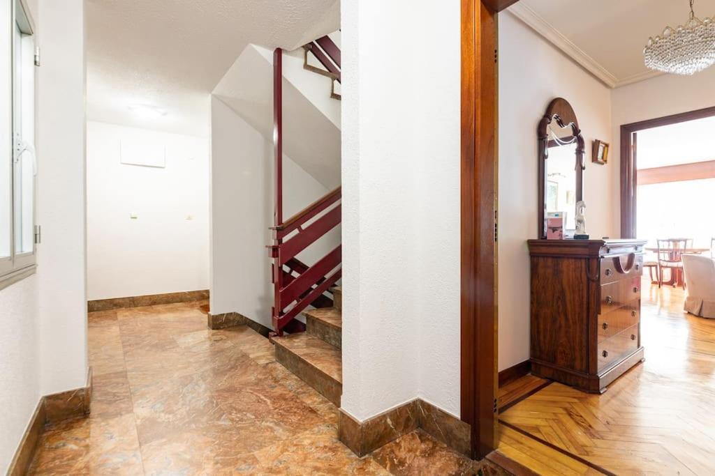 Terraza Playa Y Calle Peatonal Ess03377 Appartement *