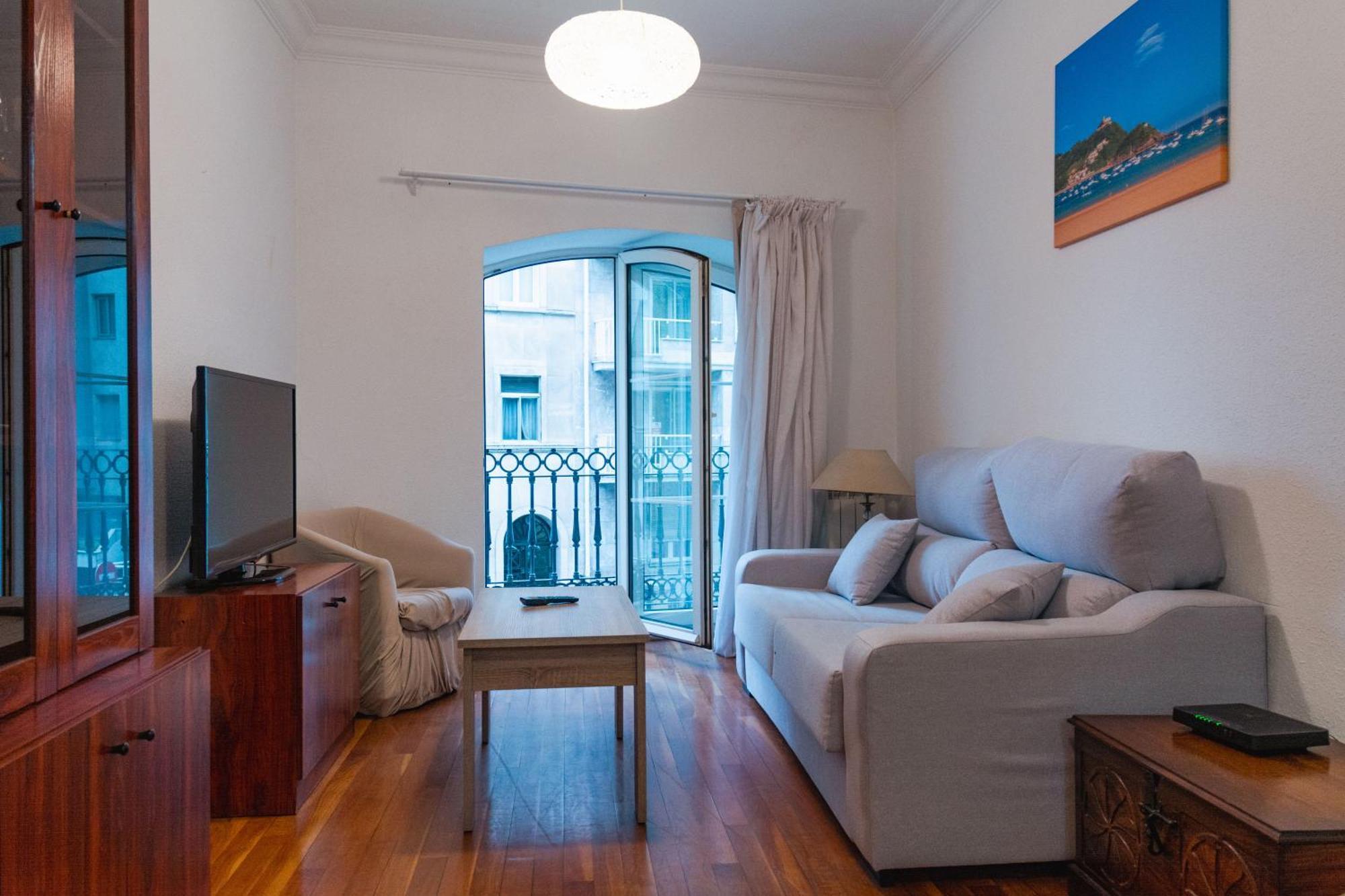 Marina Bay 1, La Concha, Apartamento *