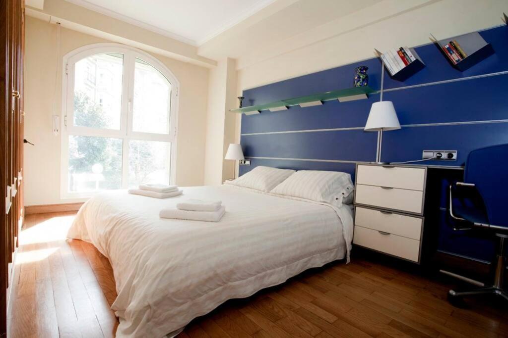 Luxury W/terrace Near The Wifi Apartamento *