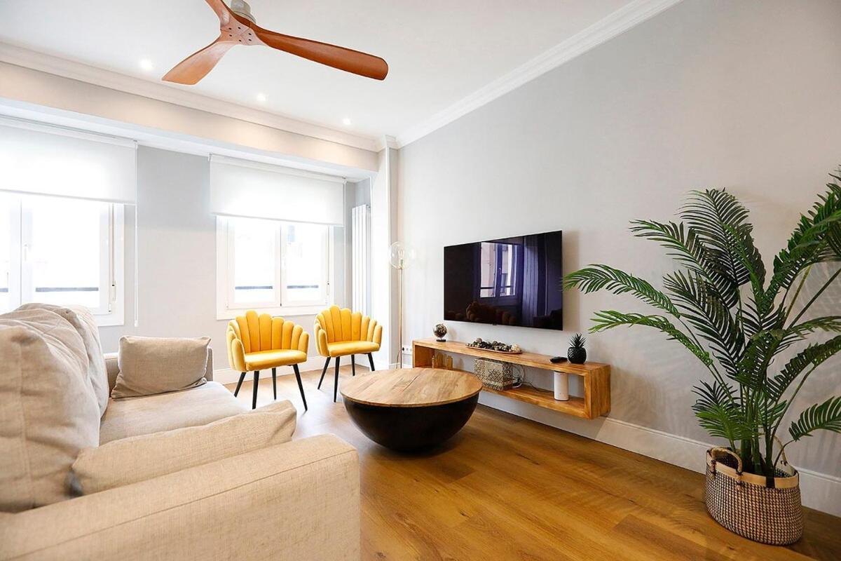 Apartamento Con Parking A 15 De La Playa *