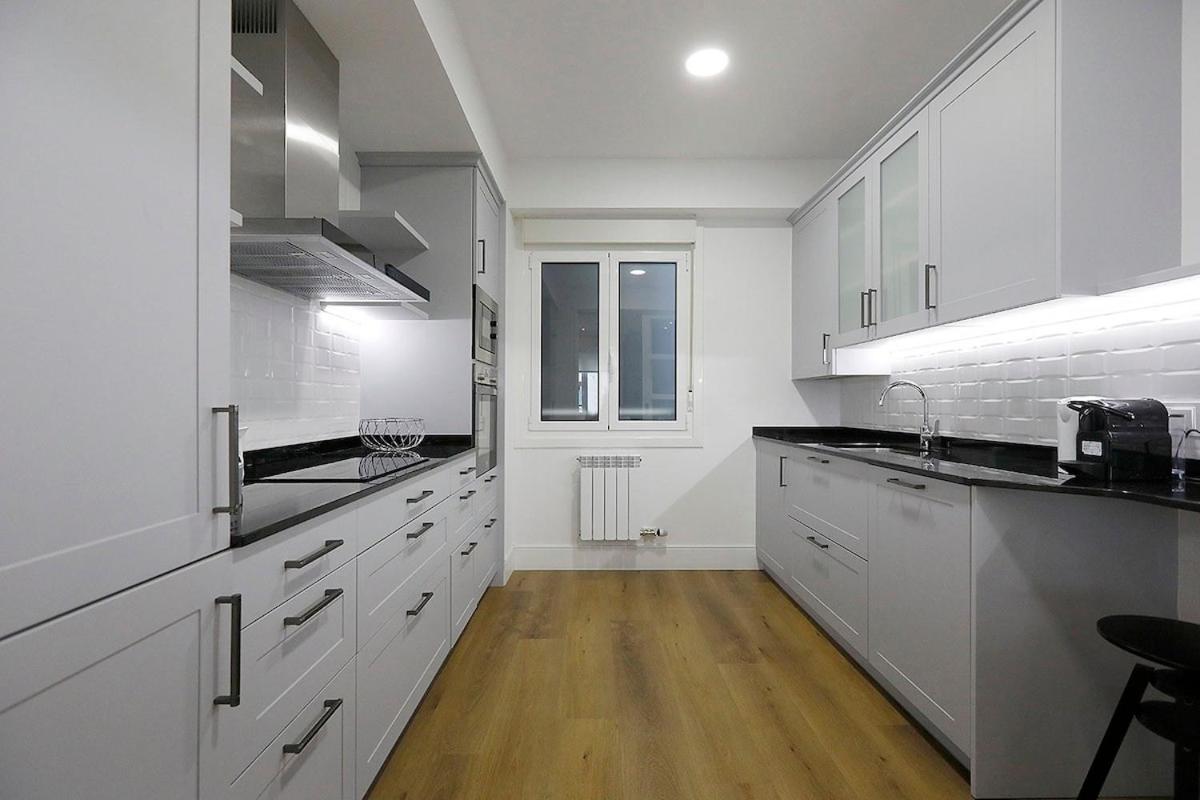 Con Parking A 15 De La Playa Apartamento