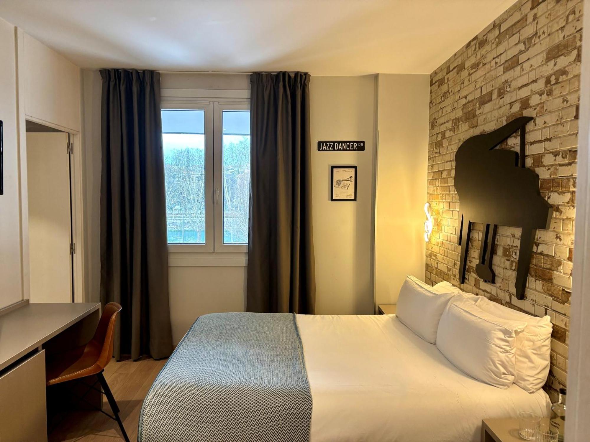 Hotel Colectia Urumea 2*