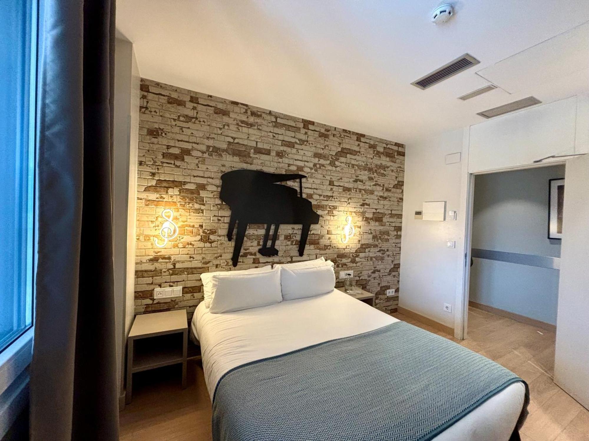 Hotel Colectia Urumea 2*