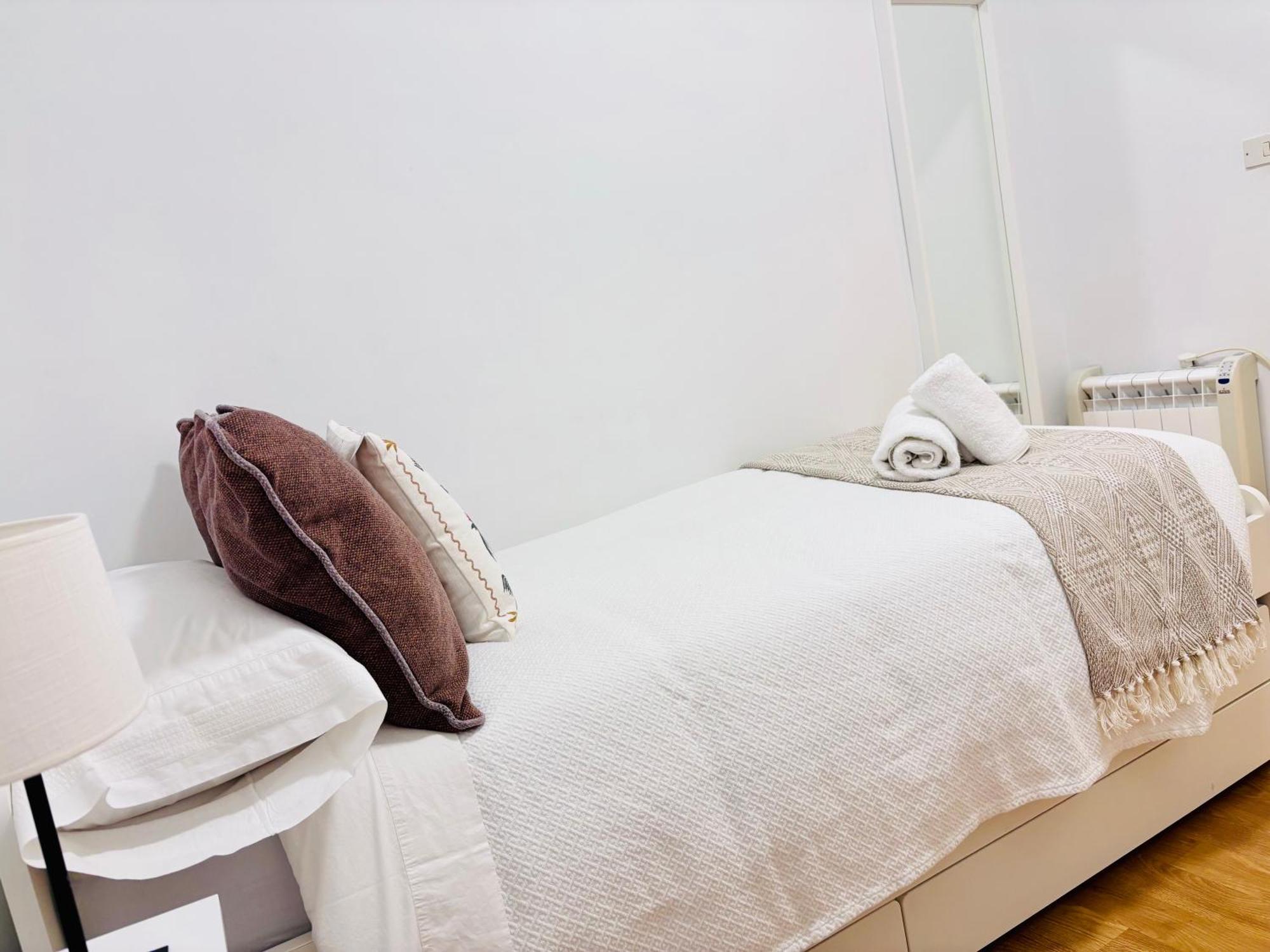 Apartamento Coqueto En Gros Apartment *