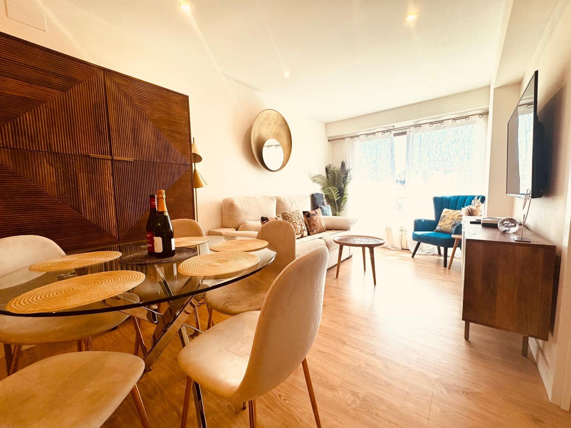 Bahia Luxurious Apartment, 3 Double Rooms, Free Parking, Terrace, Brand New Appartement Saint-Sébastien