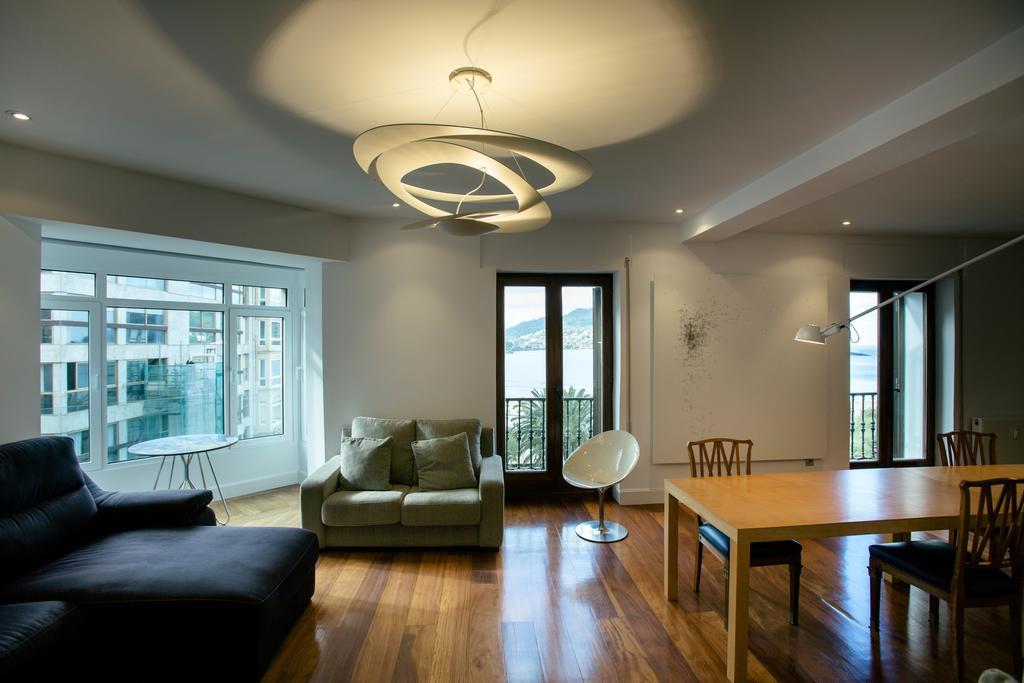 Alderdi Eder By People *