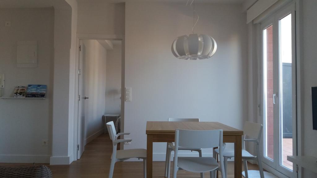 Larramendi Terrace Apartment *