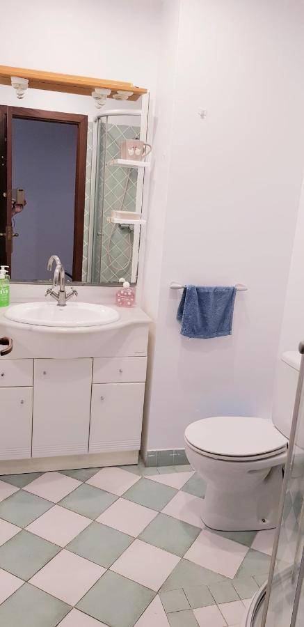 3 Bedrooms Soho Parking Included Apartment