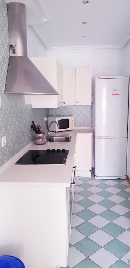3 Bedrooms Soho Parking Included Apartment *