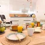 Casa Trueba, 3 habitaciones 3 baños, con desayuno