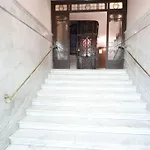 Prime Location Modern Stay