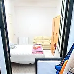 Habitacion Privada A Pasos De La Playa Ondarreta