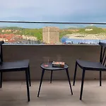 Amara Tower 14