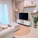 Zurriola Beach Modern Comfort & Top Location