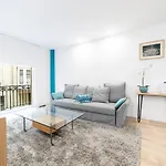 Central Luxury- Sshousing
