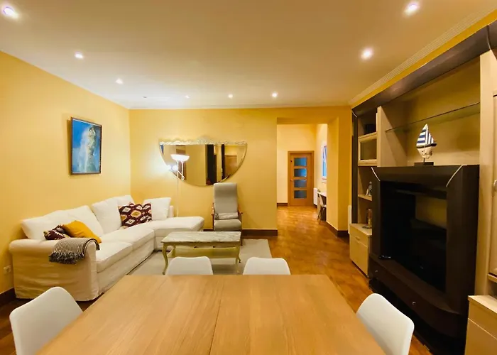 Casa Naranja - Centrally Located, Spacious, Unique