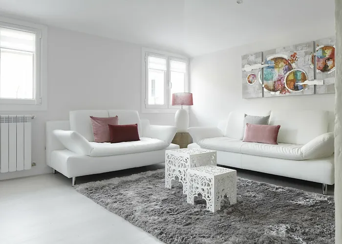 Zuria Apartment By Feelfree Rentals