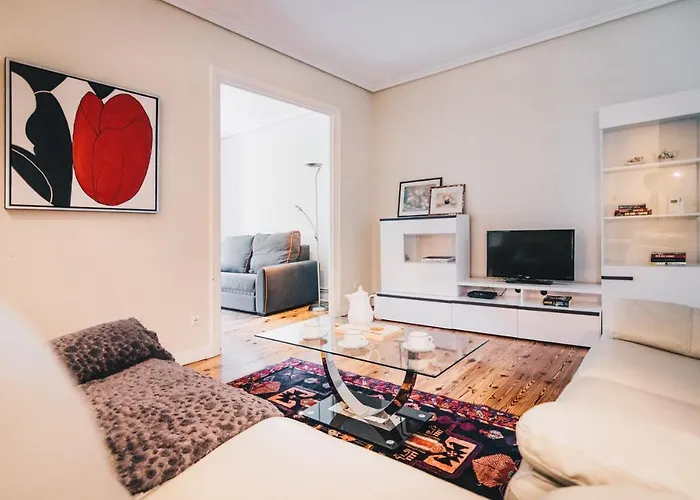 Easo Apartment By People Rentals