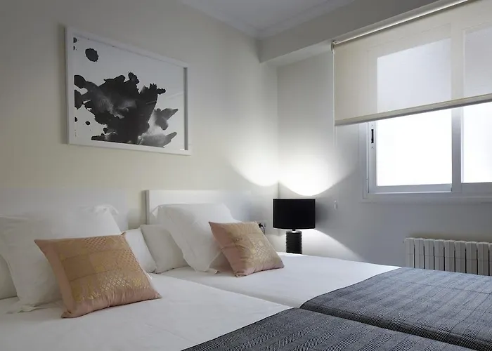 Playa De Ondarreta 2 By Feelfree Rentals