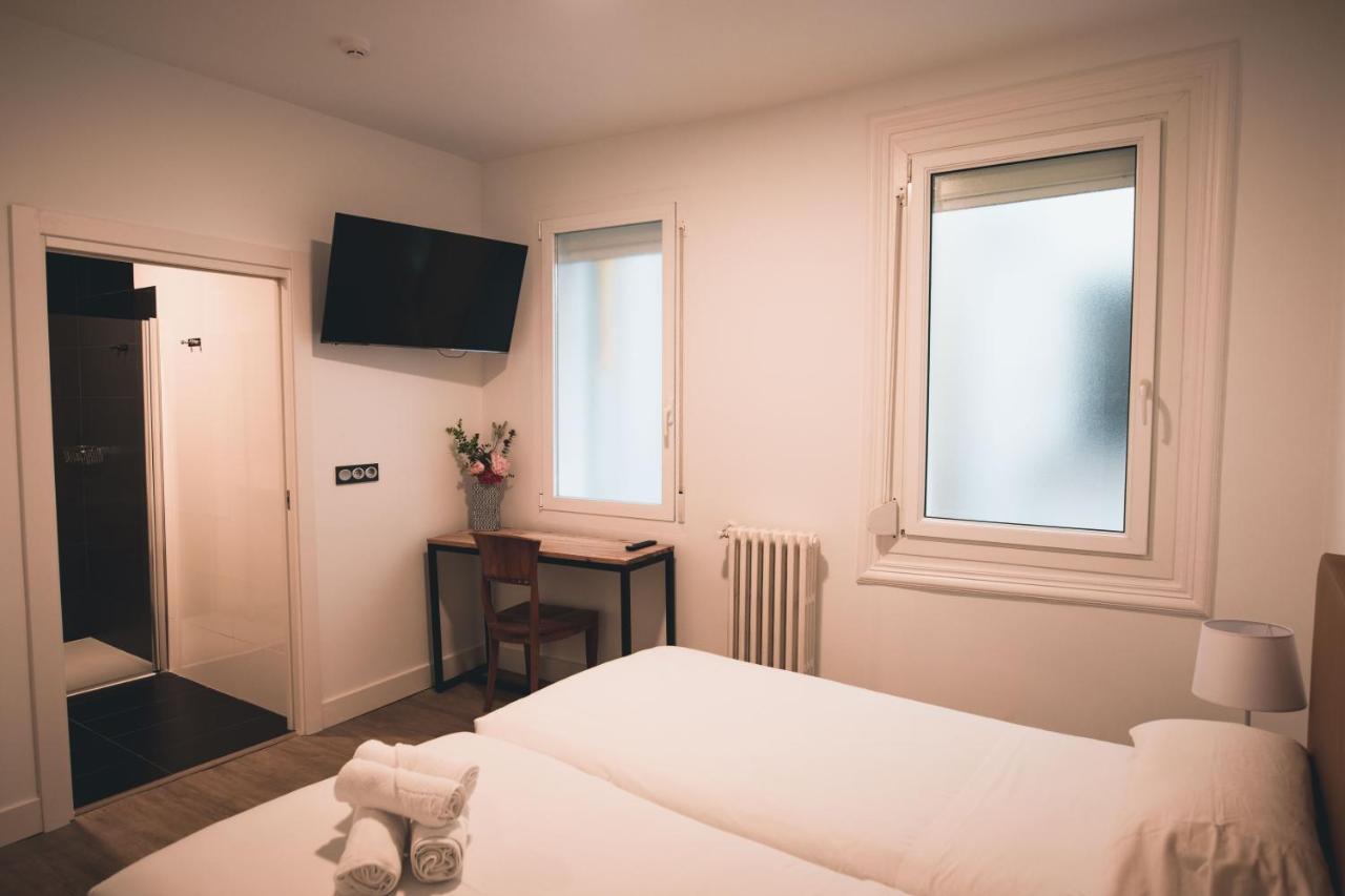 Roomss Guest house