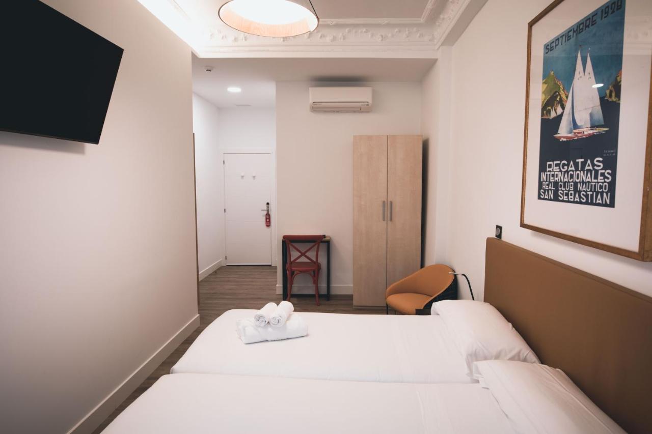 Roomss Guest house
