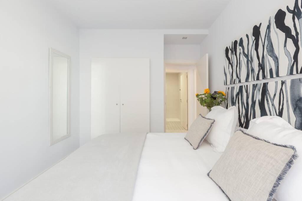 New Gorgeous - Beachfront - 3 Bd *